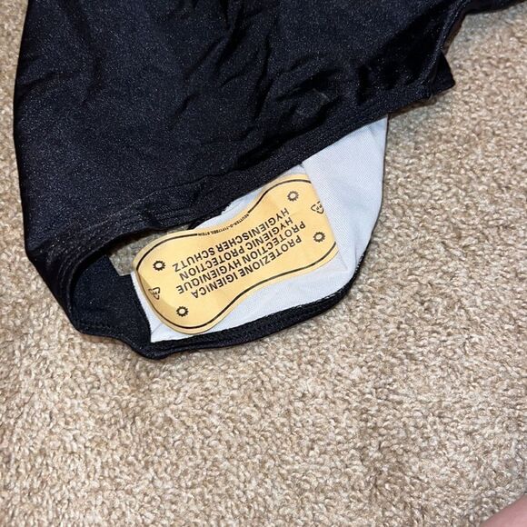 The party swim suit - Picture 3 of 3